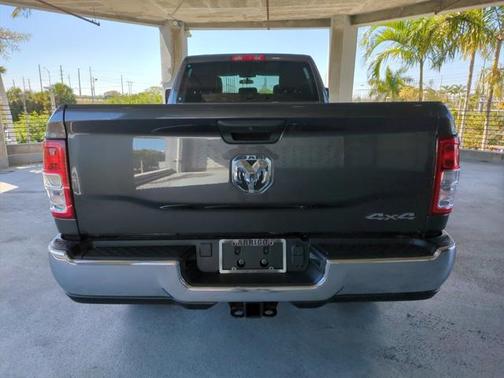 2024 RAM 2500 Tradesman Crew Cab 4x4 8' Box