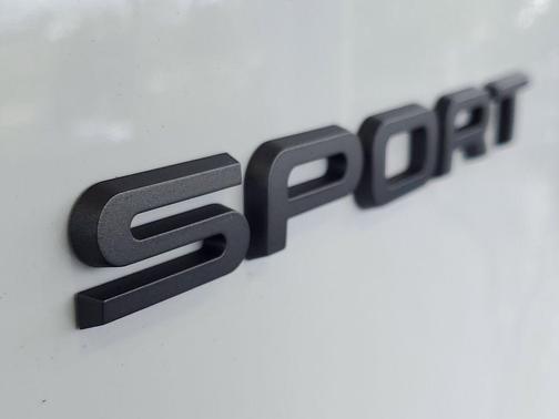 Fuji White 2023 Land Rover Range Rover Sport SE