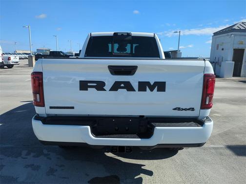2025 RAM 2500 Big Horn Crew Cab 4x4 6'4' Box