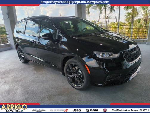 2026 Chrysler Pacifica L