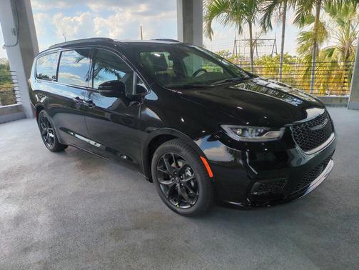 2026 Chrysler Pacifica L