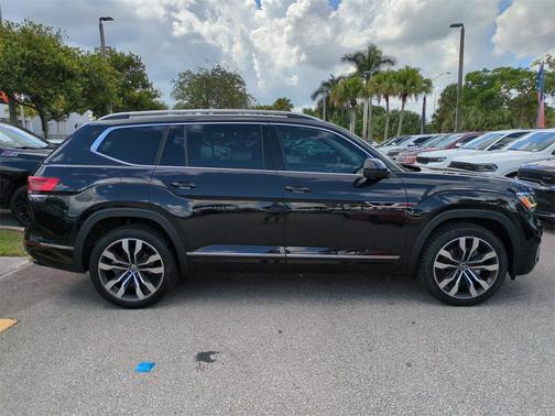 2022 Volkswagen Atlas 3.6L SEL Premium