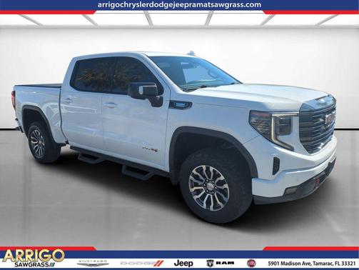 2023 GMC Sierra 1500 AT4