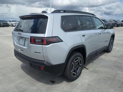 Silver Zynith Clearcoat 2026 Jeep Cherokee Limited
