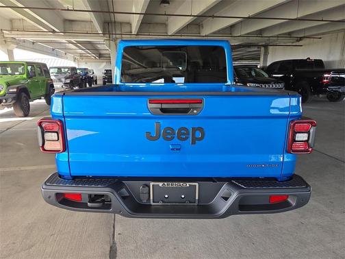 2025 Jeep Gladiator High Tide