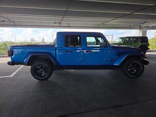 2025 Jeep Gladiator High Tide