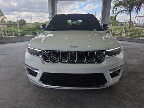 2025 Jeep Grand Cherokee Summit