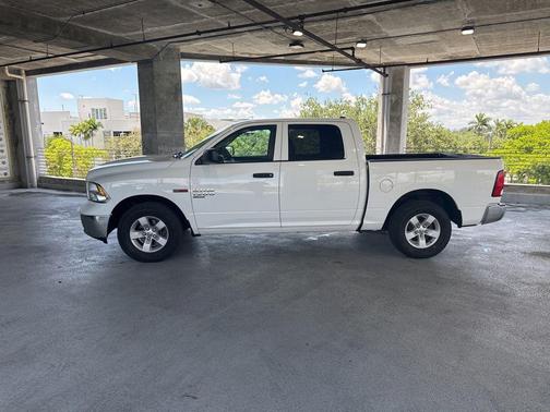 Bright White Clearcoat 2019 RAM 1500 Tradesman