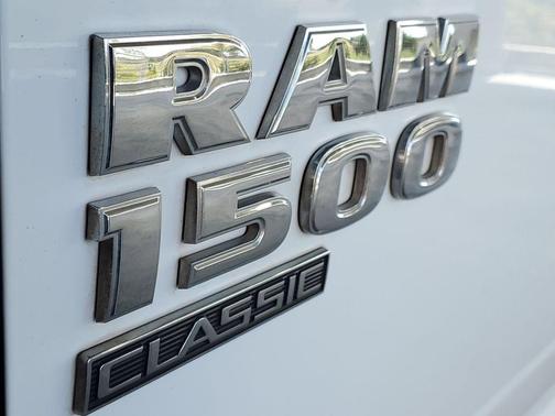 Bright White Clearcoat 2019 RAM 1500 Tradesman