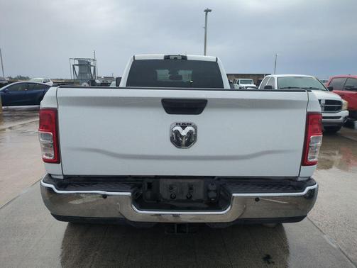 2024 RAM 3500 Big Horn Crew Cab 4x4 8' Box