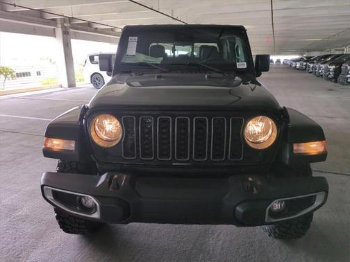 2025 Jeep Gladiator High Tide