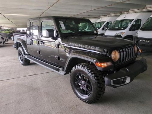 2025 Jeep Gladiator High Tide