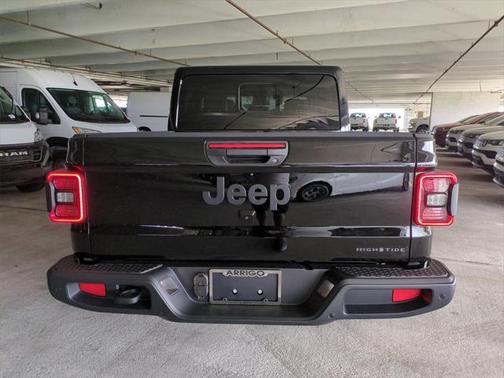2025 Jeep Gladiator High Tide