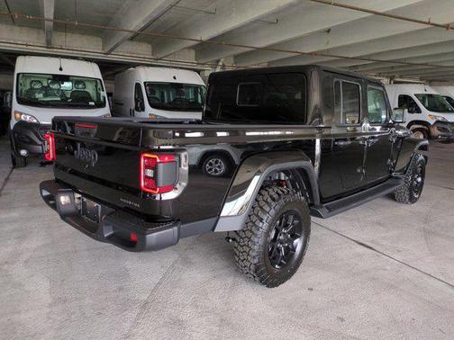 2025 Jeep Gladiator High Tide