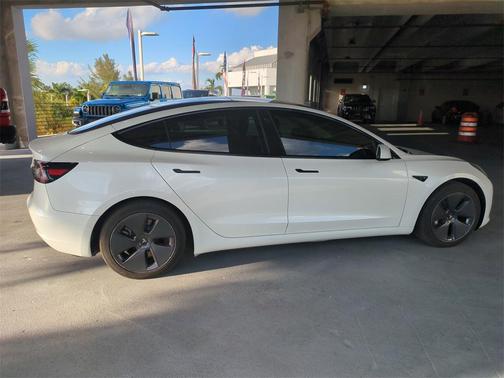 2022 Tesla Model 3 Long Range