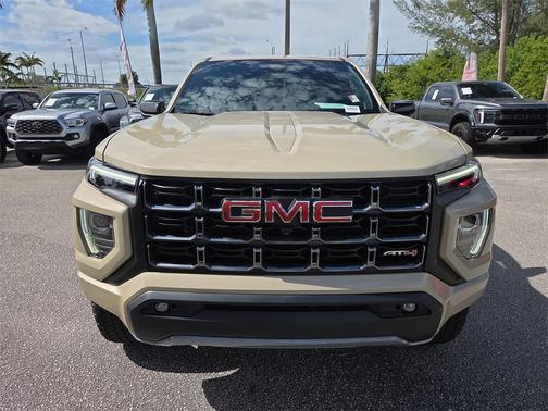 2024 GMC Canyon AT4