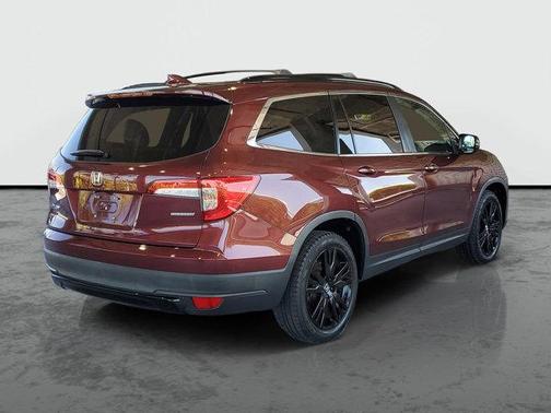 Deep Scarlet Pearl 2022 Honda Pilot 2WD Special Edition