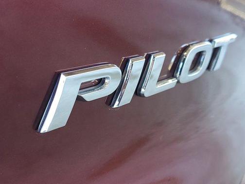 Deep Scarlet Pearl 2022 Honda Pilot 2WD Special Edition