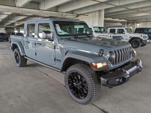 2025 Jeep Gladiator Nighthawk