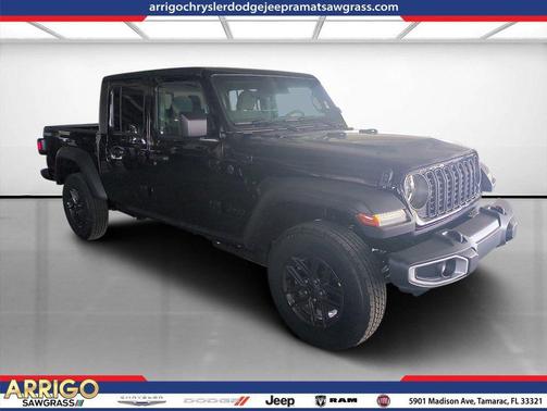 Black Clearcoat 2026 Jeep Gladiator Sport S
