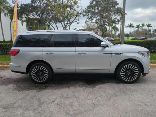 2018 Lincoln Navigator Black Label
