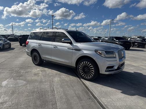 2018 Lincoln Navigator Black Label