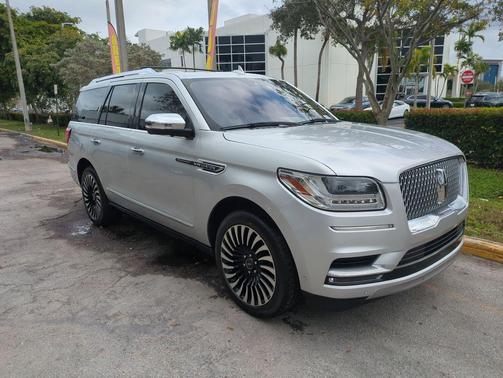 2018 Lincoln Navigator Black Label