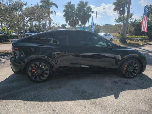 2023 Tesla Model Y Performance Dual Motor All-Wheel Drive