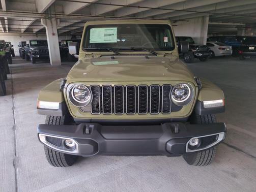 41 2026 Jeep Gladiator Sahara 4x4
