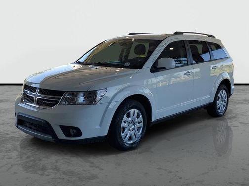 Vice White 2019 Dodge Journey SE