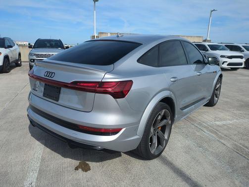 2023 Audi e-tron S Sportback Premium Plus quattro