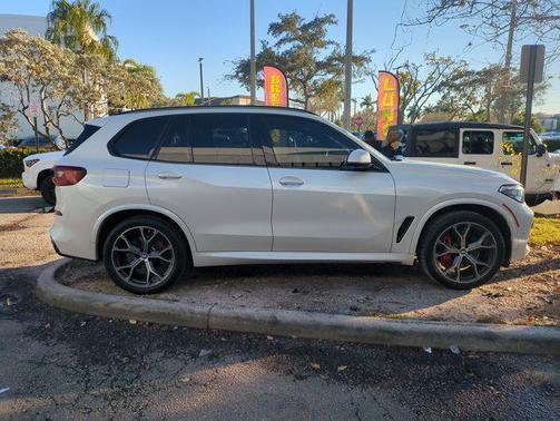 2023 BMW X5 sDrive40i