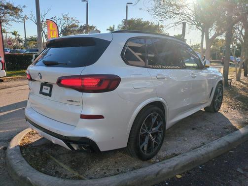 2023 BMW X5 sDrive40i