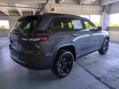 2025 Jeep Grand Cherokee Limited X