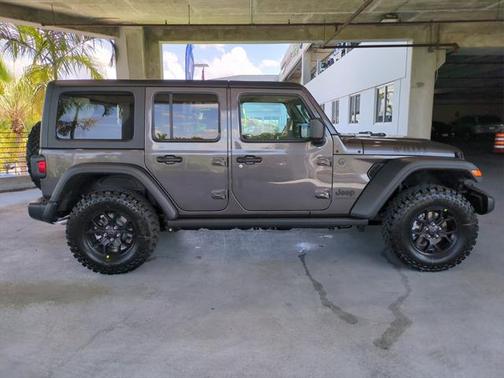 2025 Jeep Wrangler Willys