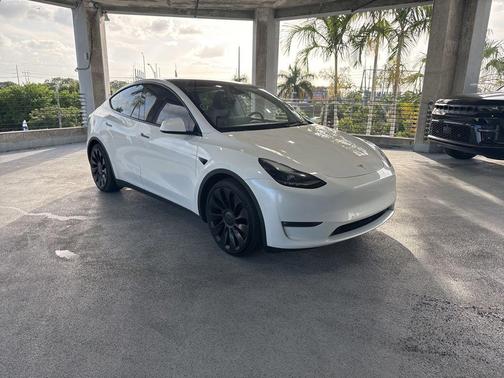Pearl White Multi-Coat 2022 Tesla Model Y Performance Dual Motor All-Wheel Drive