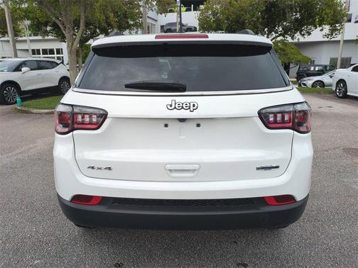 2023 Jeep Compass Latitude Lux