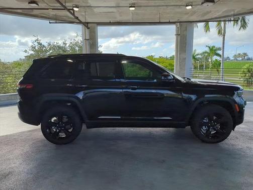 2025 Jeep Grand Cherokee Limited X