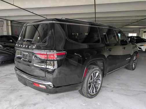 2025 Jeep Wagoneer 4x4