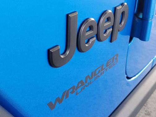 Hydro Blue Pearlcoat 2022 Jeep Wrangler Unlimited Sport