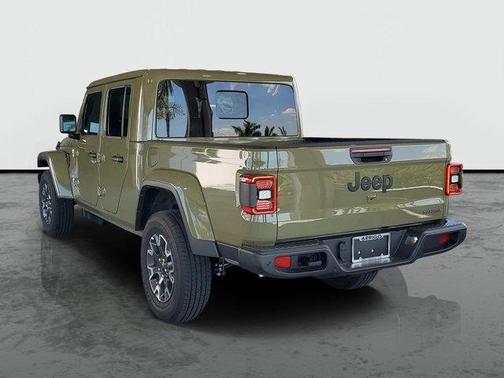 41 2026 Jeep Gladiator Sahara 4x4
