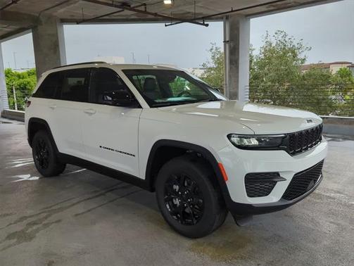 2025 Jeep Grand Cherokee Altitude