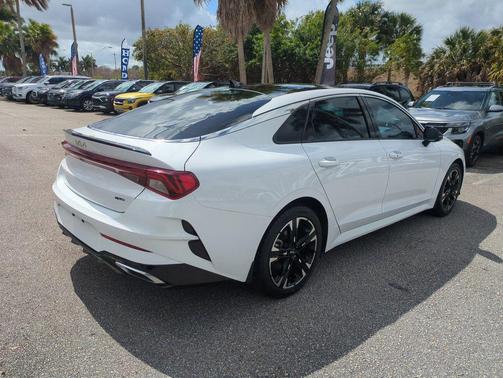 2023 Kia K5 GT-Line