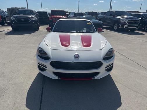 2018 FIAT 124 Spider Base