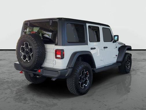 Bright White Clearcoat 2023 Jeep Wrangler Rubicon