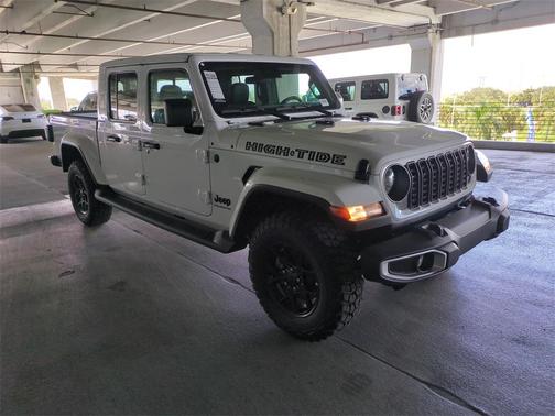 2025 Jeep Gladiator High Tide