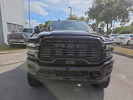 2025 RAM 2500 Big Horn Crew Cab 4x4 6'4' Box