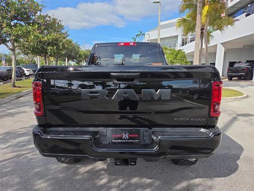 2025 RAM 2500 Big Horn Crew Cab 4x4 6'4' Box