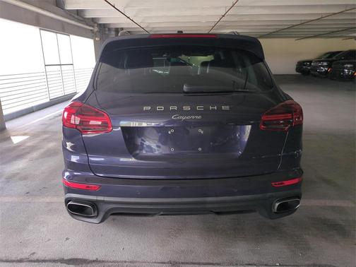 2017 Porsche Cayenne Platinum Edition