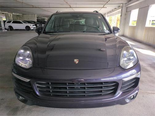 2017 Porsche Cayenne Platinum Edition